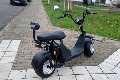 elektro_motorrad_scooter_coco_bike_cp5.1_mit_60v_20a_akku-schwarz-6[1].jpg