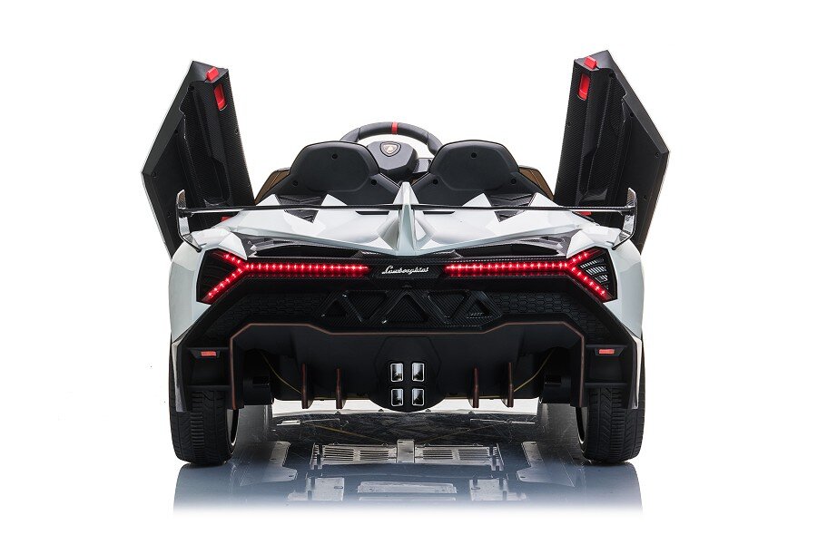 kinderfahrzeug_-_elektro_auto_lamborghini_veneno_615b_-_lizenziert_-_12v7ah_4_motoren-_2_4ghz_fernsteuerung_mp3_ledersitz_eva-weiss-5[1].jpg