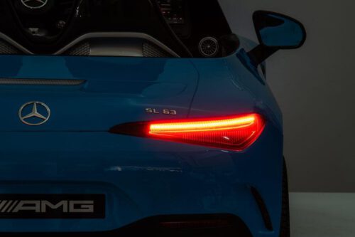 Elektrisch-Kinderfahrzeug-Mercedes-SL63-AMG-Blau-Lackiert-24V-11[1].jpg