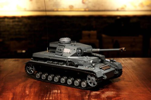ferngesteuerter-panzer-schuss-deutscher-kampfwagen-4-f2-1.jpg
