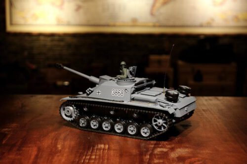 rc-panzer-von-henglong-sturmgeschuetz-3-stug-upg-8_1.jpg