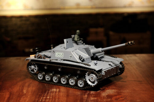 rc-panzer-von-henglong-sturmgeschuetz-3-stug-upg-1_1_1[1].jpg