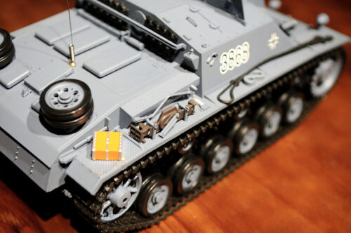 rc-panzer-von-henglong-sturmgeschuetz-3-stug-upg-9_1_1[1].jpg
