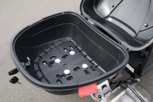 Top-Case-Koffer-fuer-Roller-Scooter-Motorrad-3[1].jpg