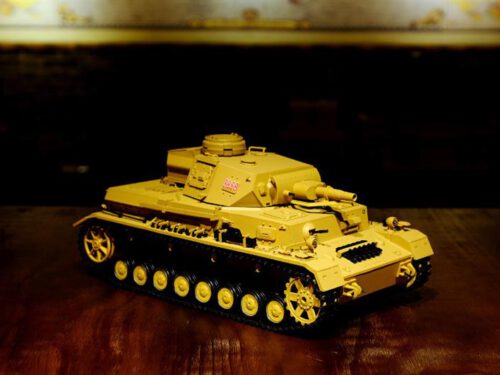 ferngesteuerter-panzer-mit-schussfunktion-rauch-sound-deutscher-kampfwagen-4-f1-1.jpg