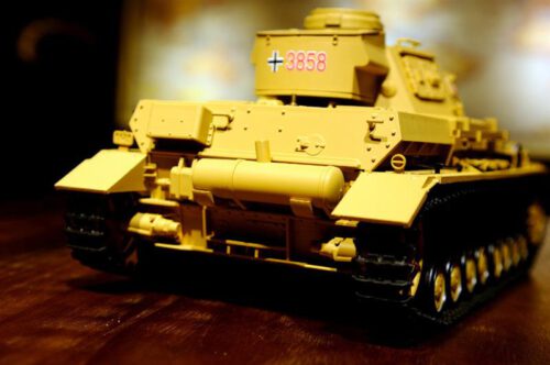 ferngesteuerter-panzer-mit-schussfunktion-rauch-sound-deutscher-kampfwagen-4-f1-6.jpg