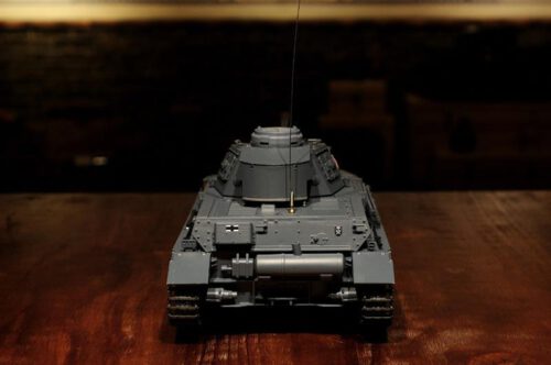 ferngesteuerter-panzer-schuss-deutscher-kampfwagen-4-f2-6.jpg