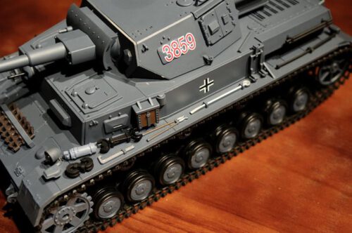 ferngesteuerter-panzer-schuss-deutscher-kampfwagen-4-f2-7.jpg