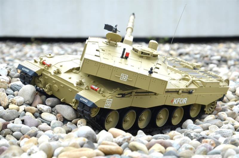 RC Panzer "Britischer Challenger 2" Heng Long 1:16 mit Rauch & Sound und Stahl – Bild 13