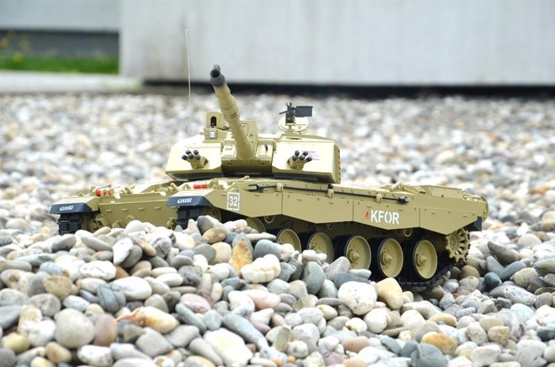 RC Panzer "Britischer Challenger 2" Heng Long 1:16 mit Rauch & Sound und Stahl – Bild 14