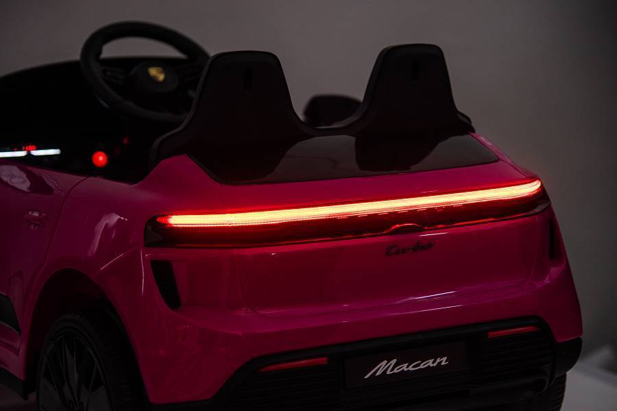 Elektro Kinderfahrzeug „Porsche Macan“ – Lizenziert – 12V10A Akku, 2,4Ghz Fernsteuerung, MP3+Leder+EVA – Bild 3