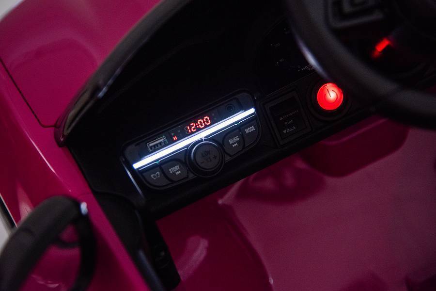 Elektro Kinderfahrzeug „Porsche Macan“ – Lizenziert – 12V10A Akku, 2,4Ghz Fernsteuerung, MP3+Leder+EVA – Bild 8